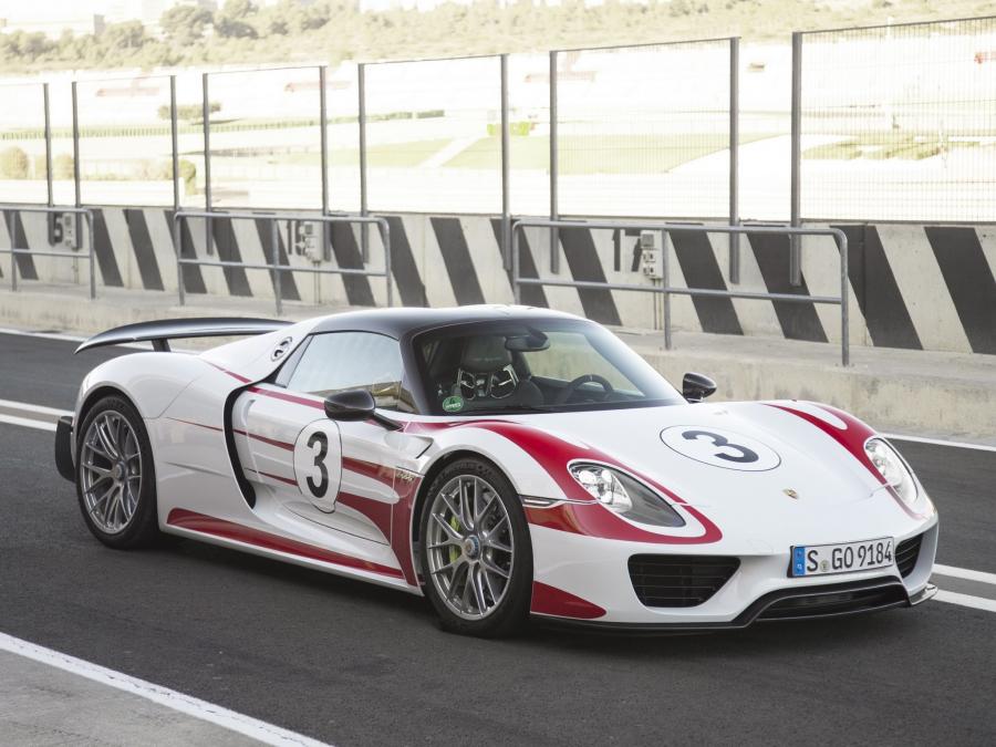 Porsche 918 Spyder Weissach Package 2014 года  (фото 16 из 18)